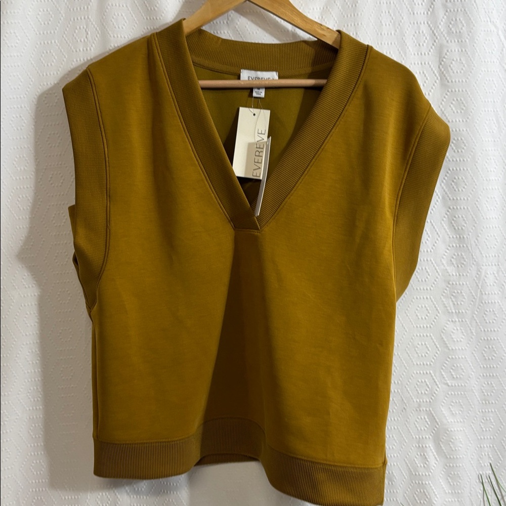 EVEREVE Eva V neck top - Picture 5 of 9